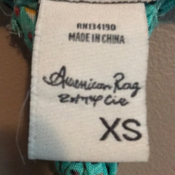 Patterned crop top tank top - Picture 3 of 3